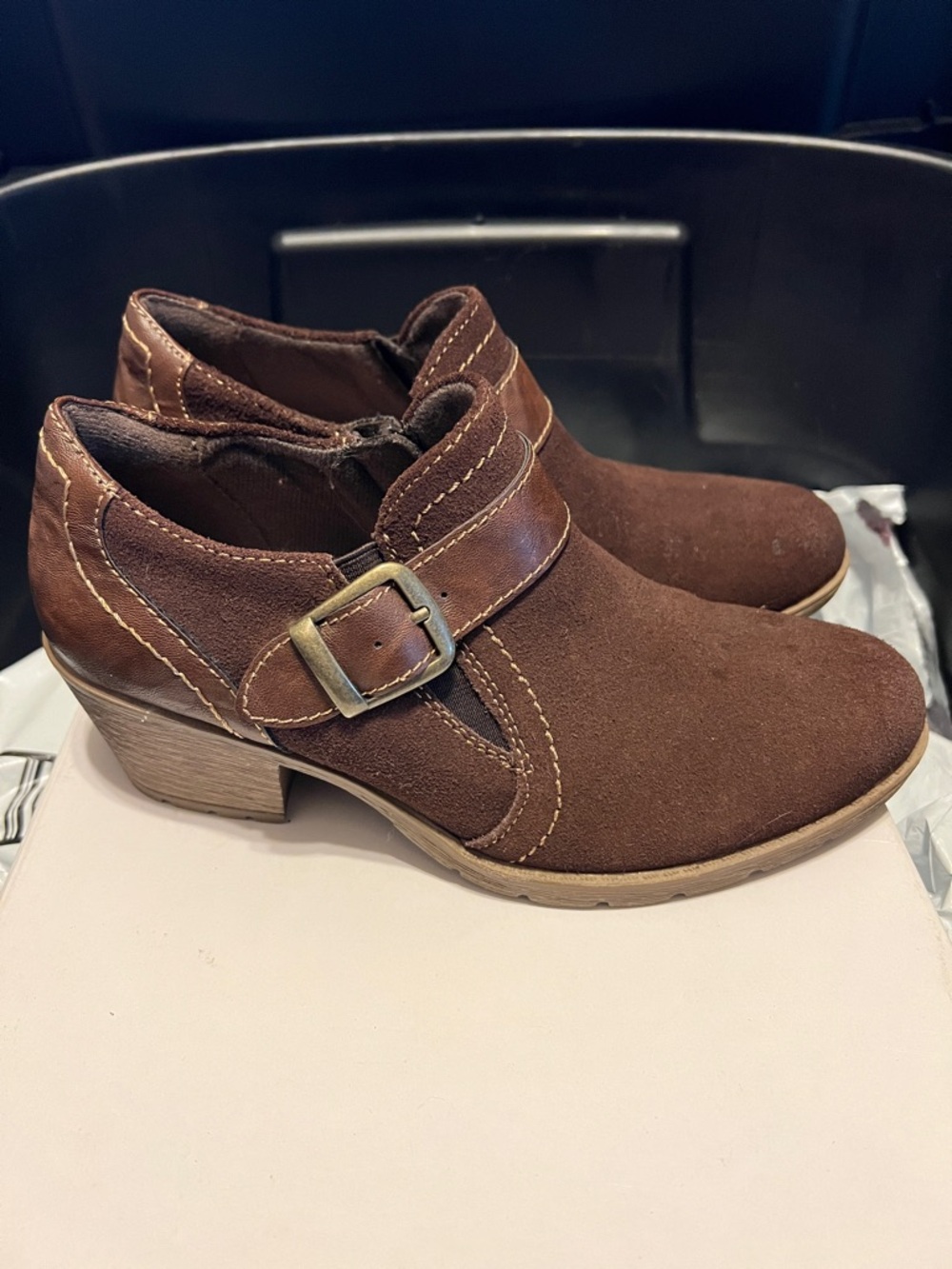 Earth ORIGINS Brown Leather Casual Shoes